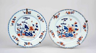 Pair of Imari plates, China, Qing d