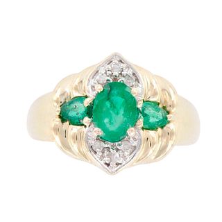 Fabulous 14K Gold, Diamond, and Emerald Ring