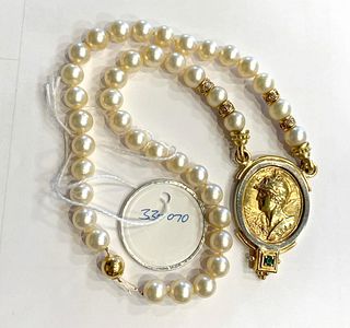 18K Gold Pendant Necklace & Pendant