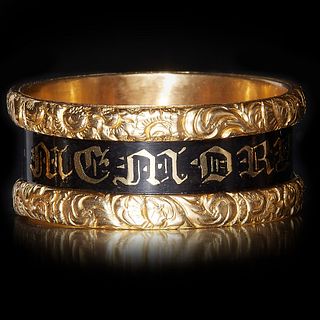 A FINE WIDE 18 CT GOLD AND ENAMEL MOURNING BAND