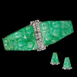 ART-DECO CERTIFICATED NATURAL JADE AND DIAMOND DOUBLE CLIP BROOCH