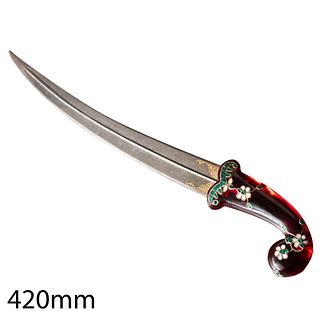 A GEM SET RED CRYSTAL-HILTED DAGGER, MUGHAL, INDIA, 18TH-19TH CENTURY