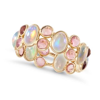 AN OPAL AND PINK TOURMALINE RING in 18ct yellow gold, set all around with oval cabochon cut opals...