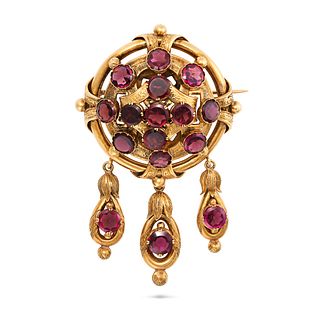 AN ANTIQUE FRENCH GARNET BROOCH in 18ct yellow gold, the domed openwork body set with round cut g...