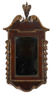 CHIPPENDALE-STYLE PARCEL-GILT MAHOGANY LOOKING GLASS / WALL MIRROR
