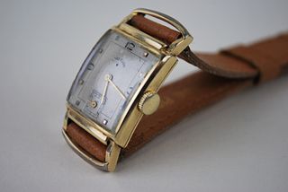 Vintage 1942 Lord Elgin Watch 21 Jewel Swiss Made