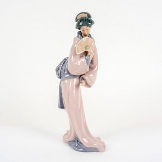 Nao by Lladro Porcelain Figurine, Japanese Lady with Fan