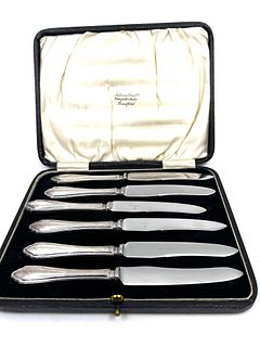 Set of six sterling handled boxed knives