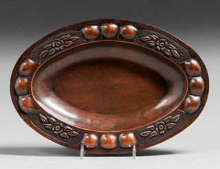 Arts & Crafts Repousse Hammered Copper Oval Tray c1910s