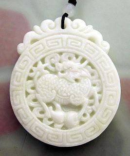 Jade Asian Decor 270cts Real Jade Fortune Kylin Dragon Gourd Amulet