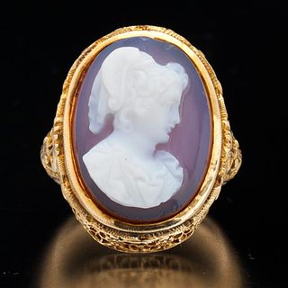 Victorian Gold, Cameo Carved Hardstone and Carnelian Ring 