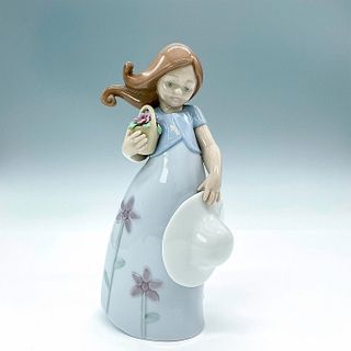 Little Violet 1008043 - Lladro Porcelain Figurine