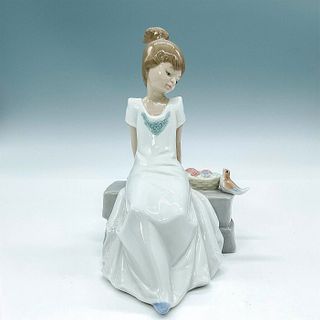 Nao By Lladro Figurine, Spring Has Came