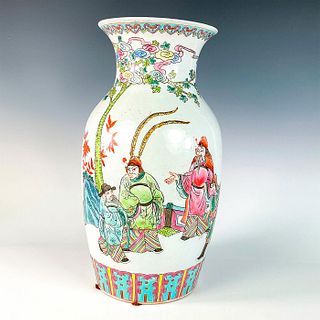 Antique Chinese Hand Painted Porcelain Vase