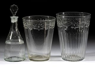 ASSORTED EUROPEAN FREE-BLOWN AND ENGRAVED GLASS ARTICLES, LOT OF THREE