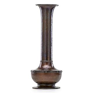 ROYCROFT Tall American Beauty vase