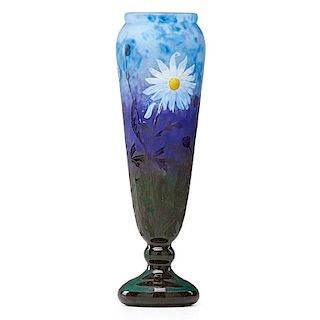 DAUM Fine vase with daisies