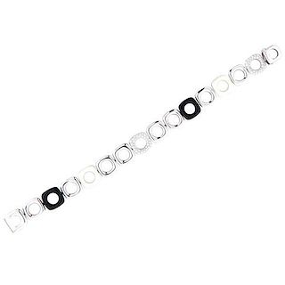 Tiffany &amp; Co. Black and White Hardstone Diamond Gold Link Bracelet