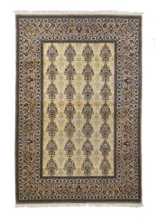 Extremely Fine Antique Isfahan Rug 5'1" x 7'6" (1.55 x 2.29 M)