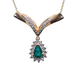 14k Gold Emerald Diamond Pendant Necklace