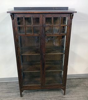 STICKLEY STYLE DISPLAY CABINET