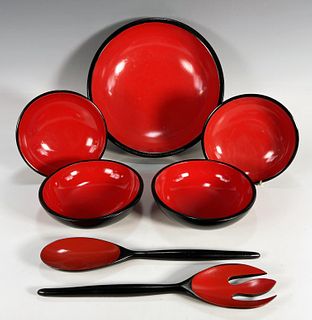 BLACK & RED LACQUER SALAD SERVING BOWLS W TONGS