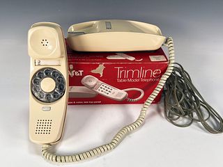 VINTAGE AT&T TRIMLINE TABLE MODEL TELEPHONE IN BOX