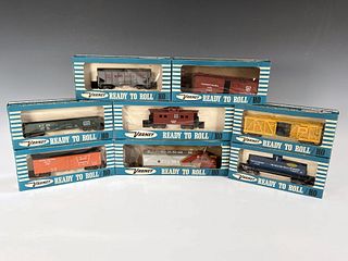 8 VARNEY HO SCALE READY TO ROLL TRAINS IN BOX