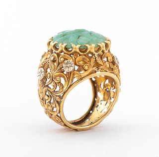18K Yellow Gold Chinese Carved Jade Ring