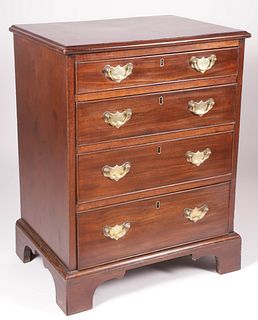English Four Drawer Mahogany Bachelor's Chest, 19th Century