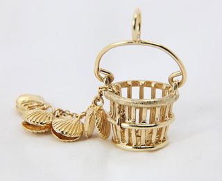 Vintage Yellow Gold Scallop Basket & Scallops Jewelry Pendant