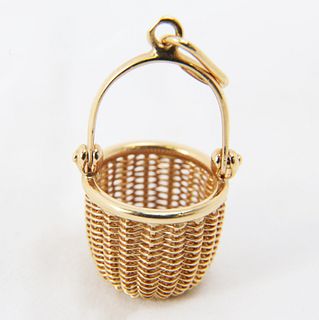 Vintage 14K Gold American Scrimshaw Nantucket Basket Jewelry Pendant