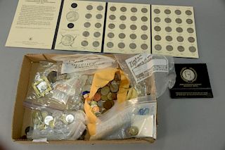 Group of coins including 1893 Columbian Exposition 1960 mint set, State quarters and foreign coins along with several hundred