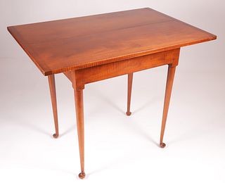 David Smith Queen Anne Style Maple Tea Table, late 20th Century