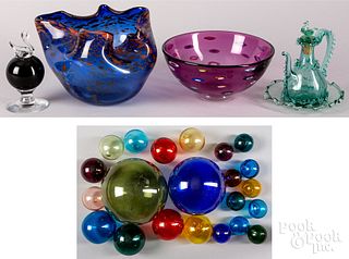 Four pieces of contemporary art glass, glass balls