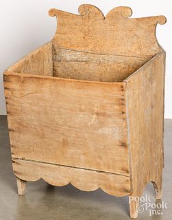 Pine wood bin, 19th c.