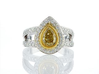 18kt White and Yellow Gold 0.75 ctw Diamond Ring