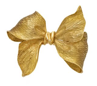 18 Kt Yellow Gold Bow Formed Brooch H 1.5'' L 2''