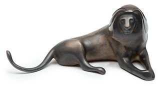Loet Vanderveen (American/Dutch, 1921-2015) Pure Silver Sculpture, Recumbent Lion, H 3.5'' L 8'' 36t oz