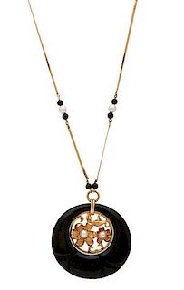 Pendant with Pearls and Onyx in a Floral Pattern 