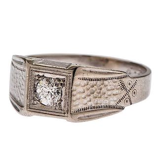 Diamond Ring in 18 Karat White Gold 