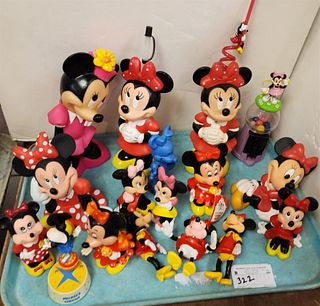 TRAY 17 MINNIE MOUSE FIGURINES AND BANKS
