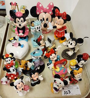 TRAY 18 MINNIE MOUSE MOSTLY PORCELAIN AND BISQUE FIGURINES AND BANKS, SALT AND PEPPER