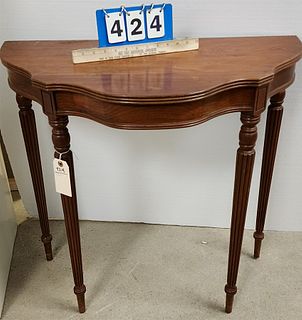 WALNIT SHERATON STYLE CONSOLE TABLE 30"H X 30'W X 19"D
