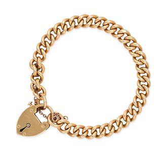 AN ANTIQUE GOLD SWEETHEART BRACELET in 18ct yellow gold, comprising a series of curb links termin...