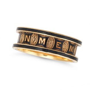 AN ANTIQUE VICTORIAN ENAMEL MOURNING RING in 18ct yellow gold, the band spelling IN MEMORY OF acc...