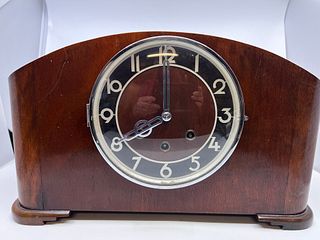 Black Forest Canada wood chiming Mantle Clock