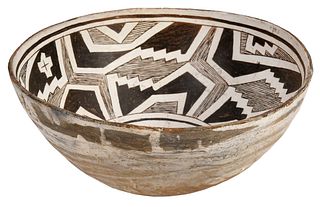 Large Mimbres Pottery Bowl