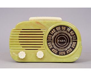 FADA MODEL 845 CATALIN RADIO