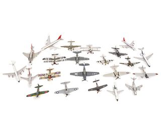 GROUPING OF DIECAST AIRPLANES